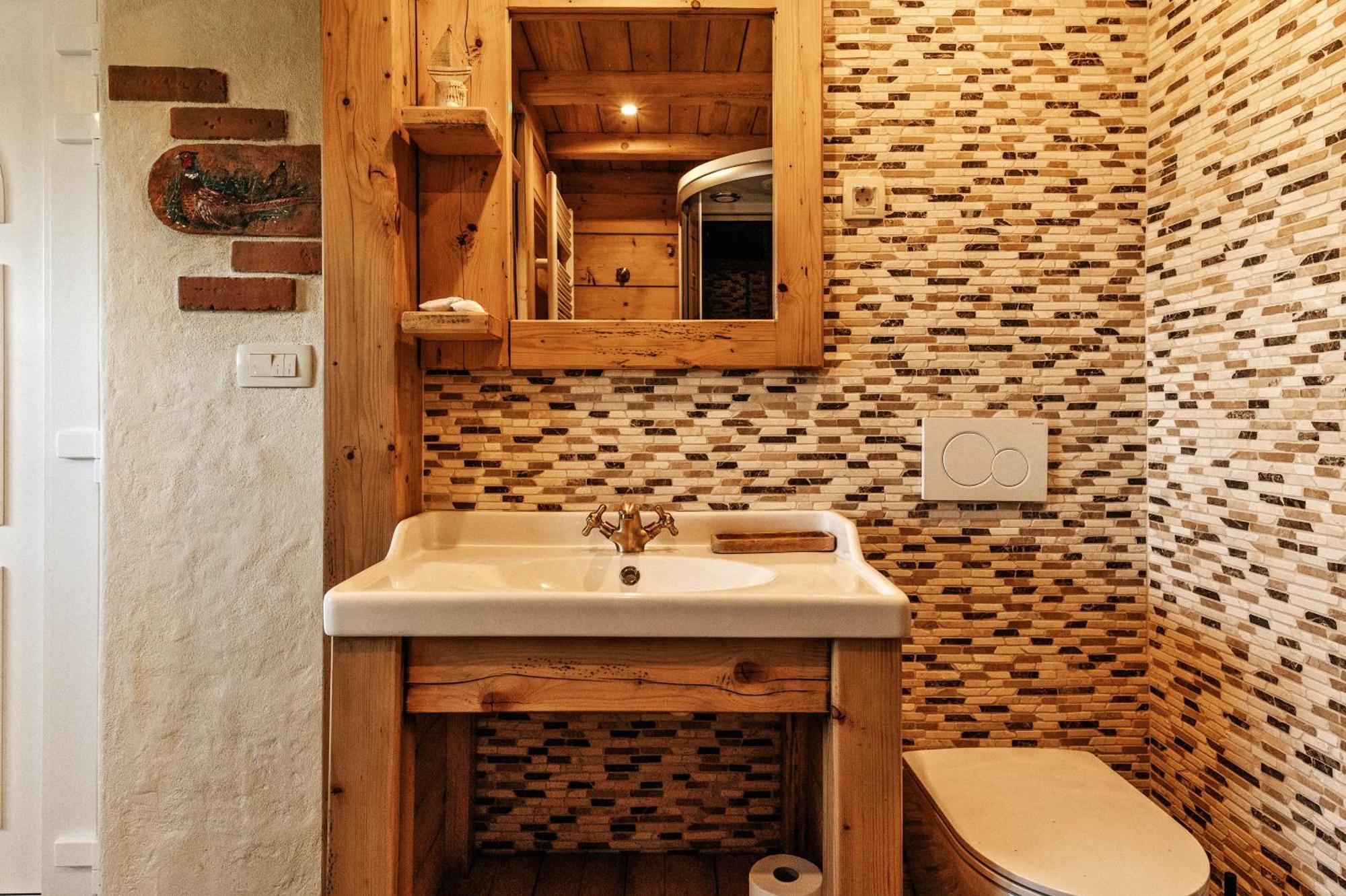 Gostilnica Orle - Sleeping In The Tower Hotel Skofljica Exterior photo